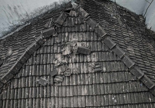 Don't Ignore These Warning Signs of a Potential Roof Collapse